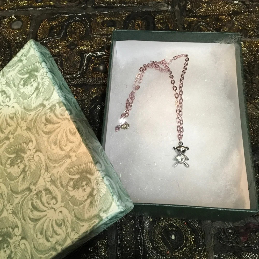 Rosegold Necklace with Teddy Bear & Cubic Zirconia